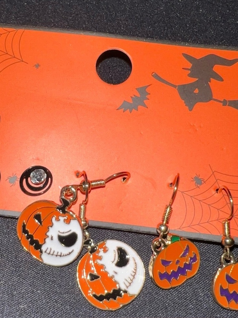 Halloween costume Jewelry and all are different
$5 each